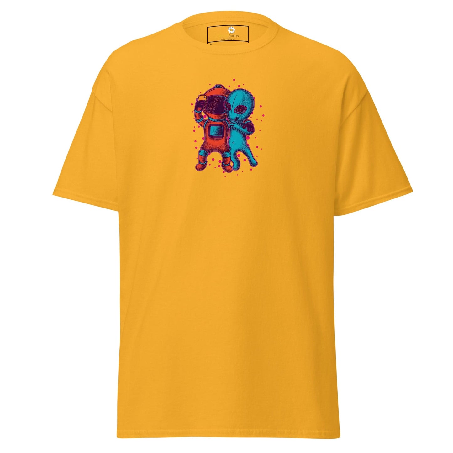 Unisex classic t-shirt - ASTRONAUT ALIEN SELFIE - REGULAR - Gold / S